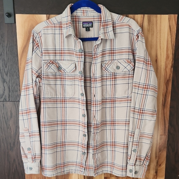 Patagonia Men's Flannel - Picture 1 of 10